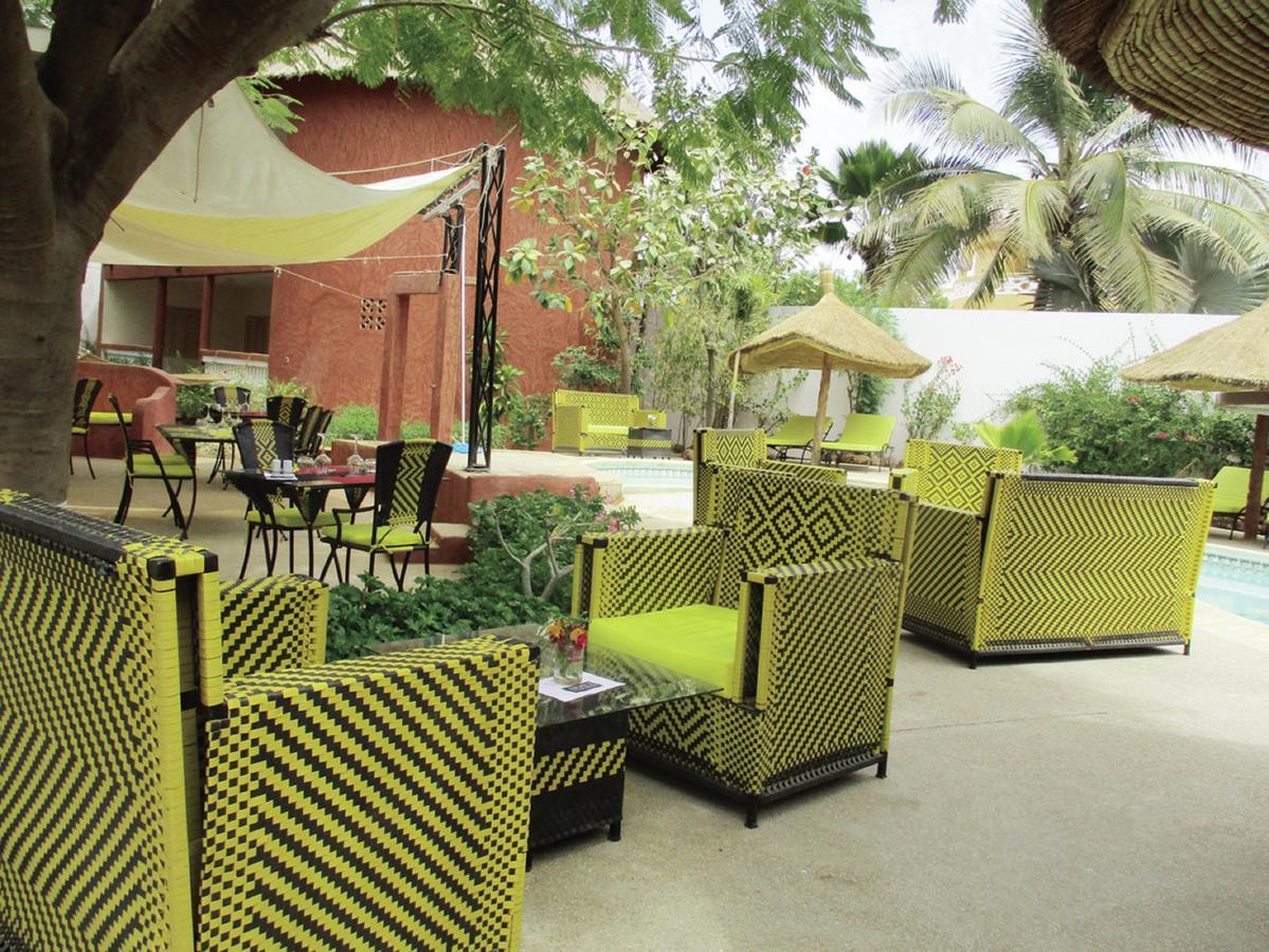 Le Lion Dort Hotel Somone Exterior photo