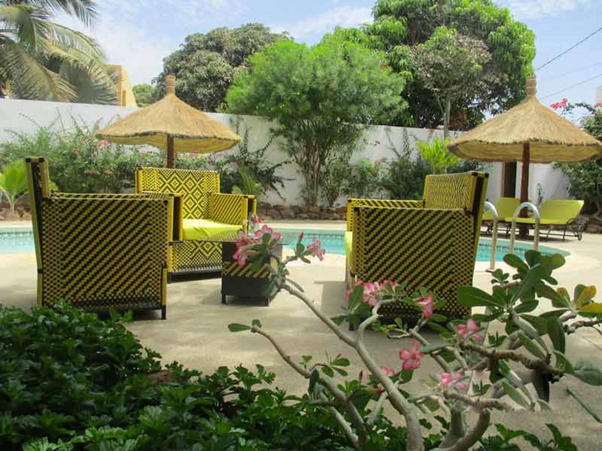 Le Lion Dort Hotel Somone Exterior photo